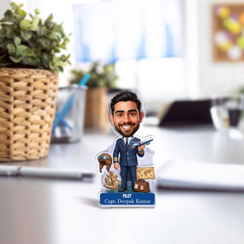 Personalized Pilot Bobblehead Caricature Standee Pilot Theme Desk Decor and Car Dashboard Accessory Solar Powered Moving Head Gift for Travelers, Pilots Airplane Lovers